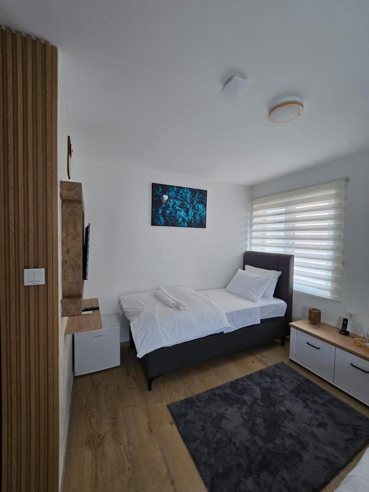 Hotel Mazijanik Никшич Экстерьер фото
